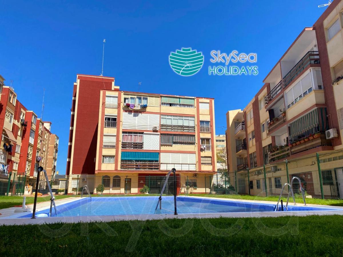 Skyseaholidays Torremolinos Centro Apartment Exterior photo